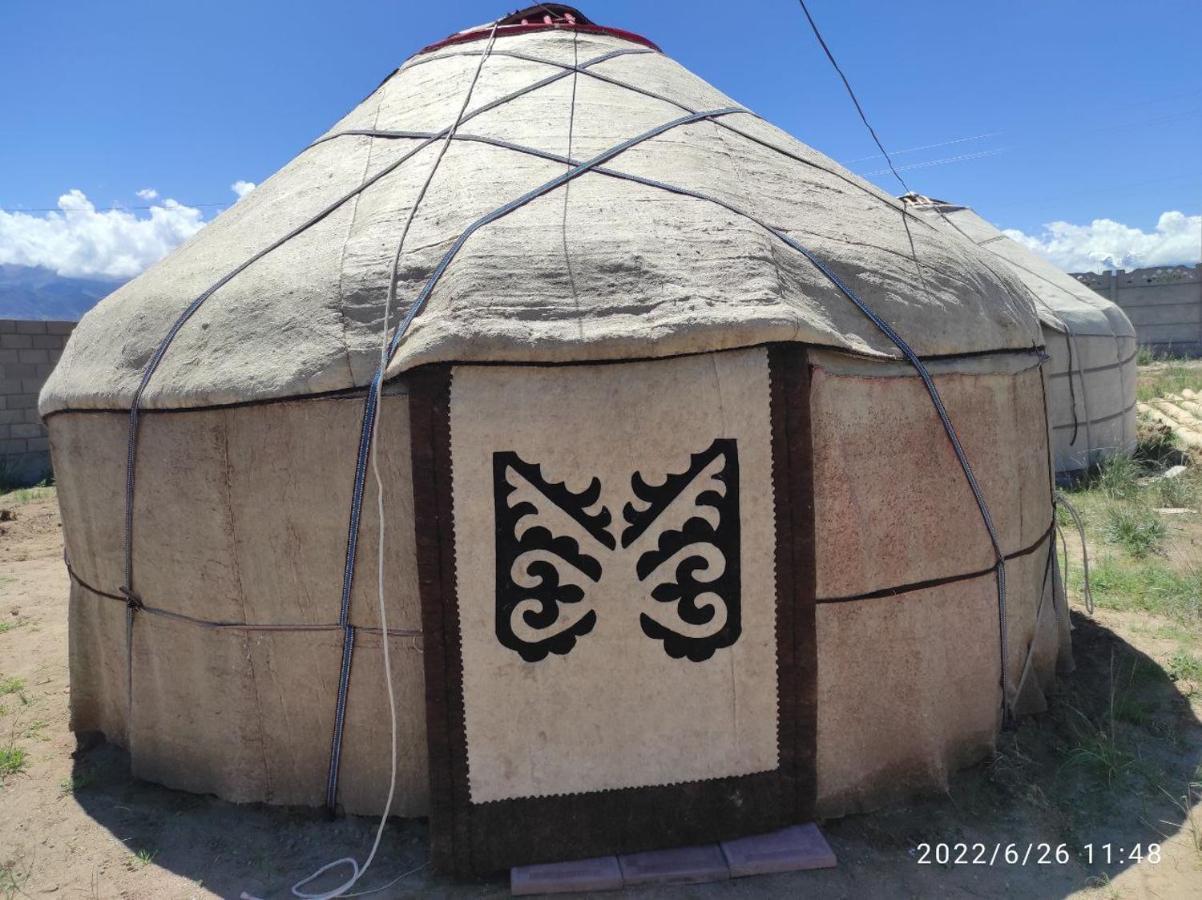 Guest House And Yurt Camp "Ailuu" Tong المظهر الخارجي الصورة