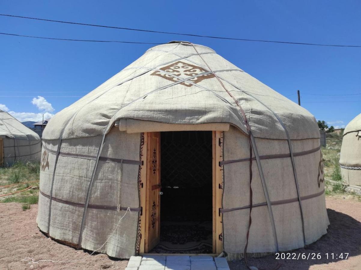 Guest House And Yurt Camp "Ailuu" Tong المظهر الخارجي الصورة